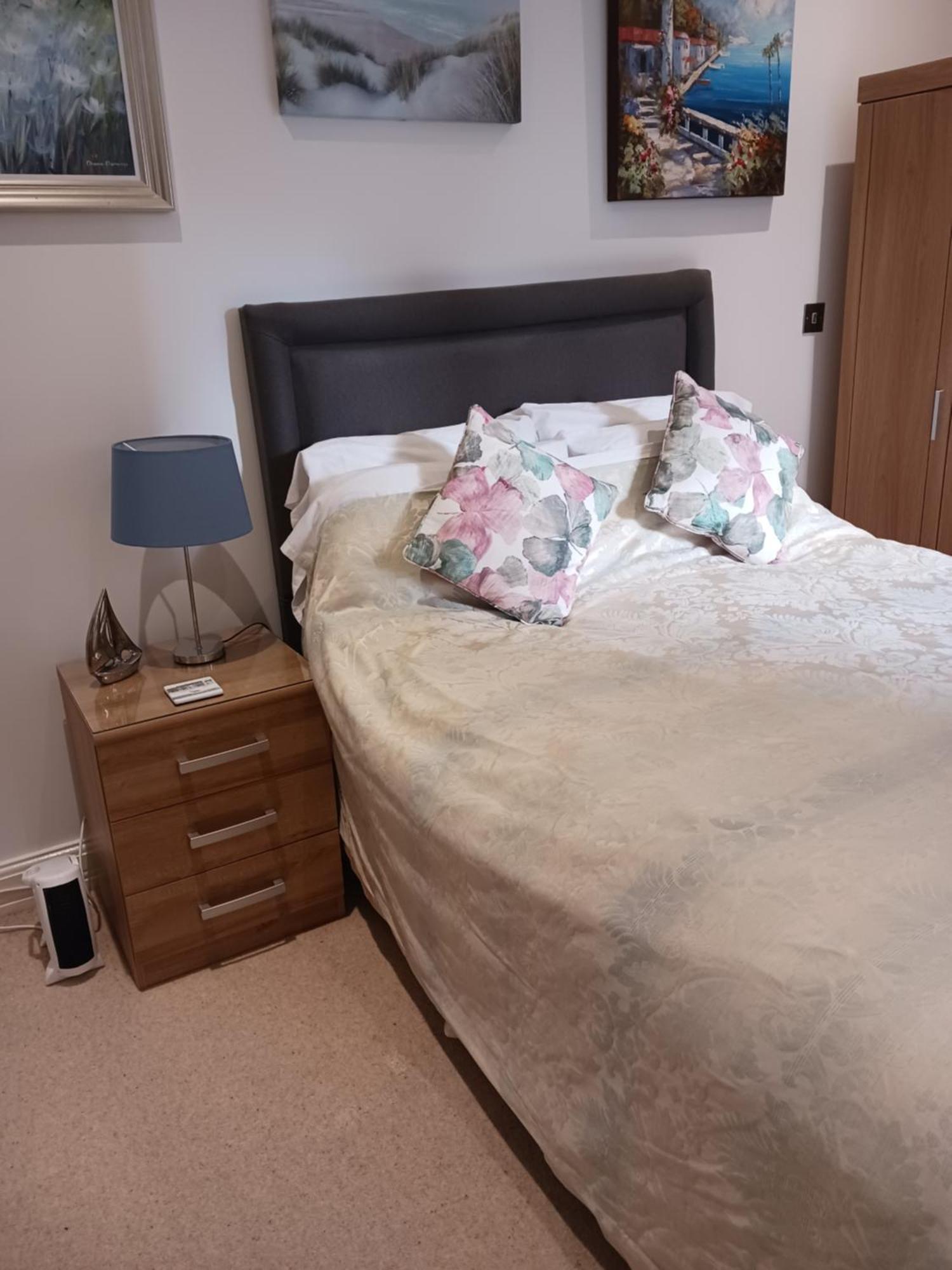 Bodlondeb Castle Bed & Breakfast { Central Llandudno} エクステリア 写真